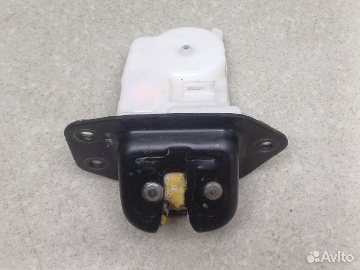 Замок багажника Nissan Juke 1.6 HR16 2012