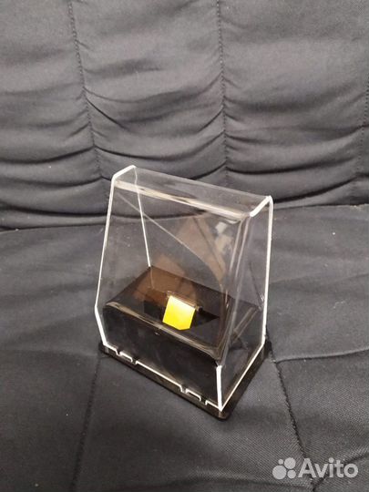 Футляр для шайбы с автографом