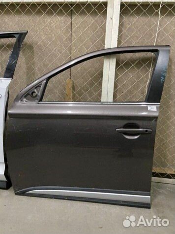 Дверь передняя левая Mitsubishi Outlander 3