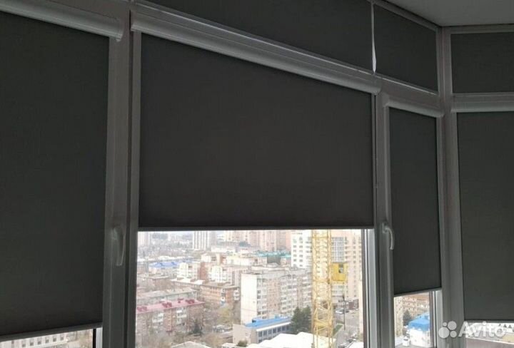 Рулонные кассетные шторы блекаут J726