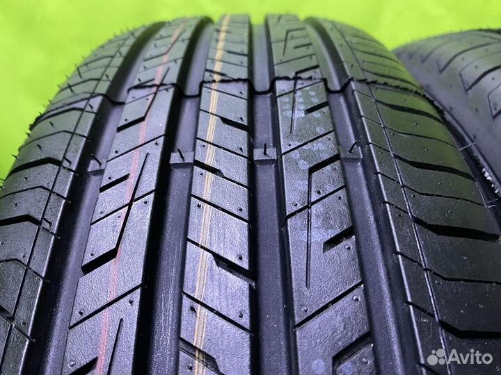 Tracmax X-Privilo TX5 215/65 R16 98H