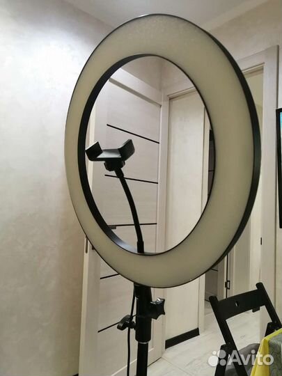 Кольцевая лампа со штативом бу
