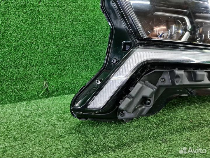 Фара левая Kia Sorento