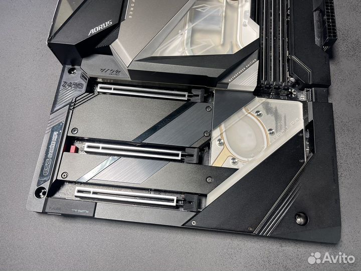 Gigabyte Z490 aorus xtreme WF