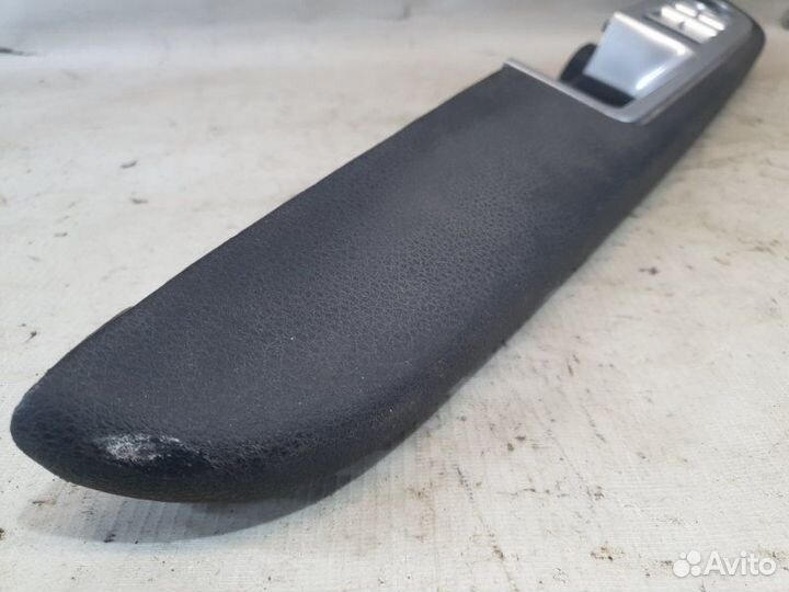 Подлокотник Ford Focus 2 sida 2008