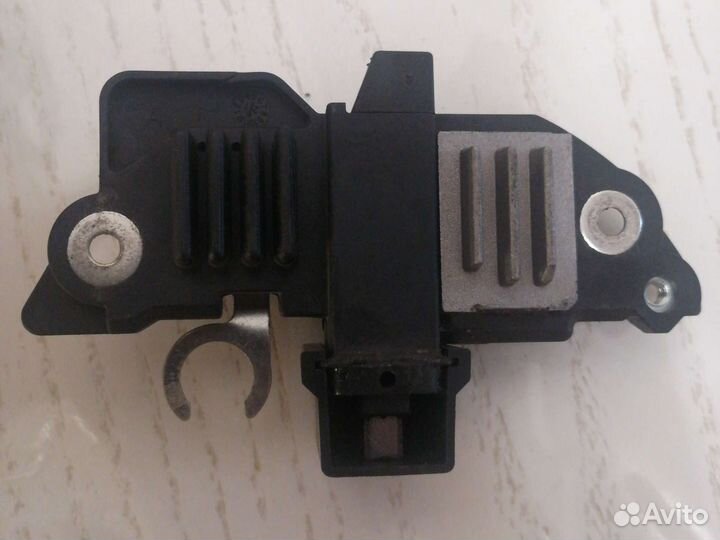 Регулятор напряжения для генератора