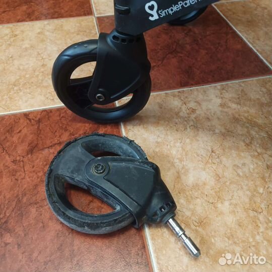 Замена колес Doona