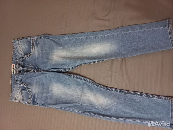 Джинсы