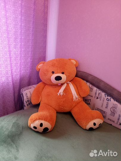 Большой мягкий медведь