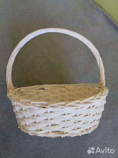 Корзина плетеная.Новая
