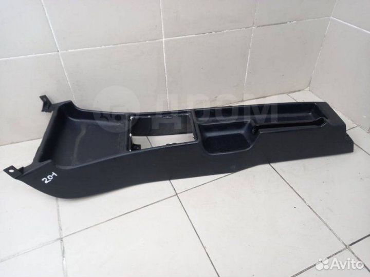 Центральная консоль Mercedes 190 W201