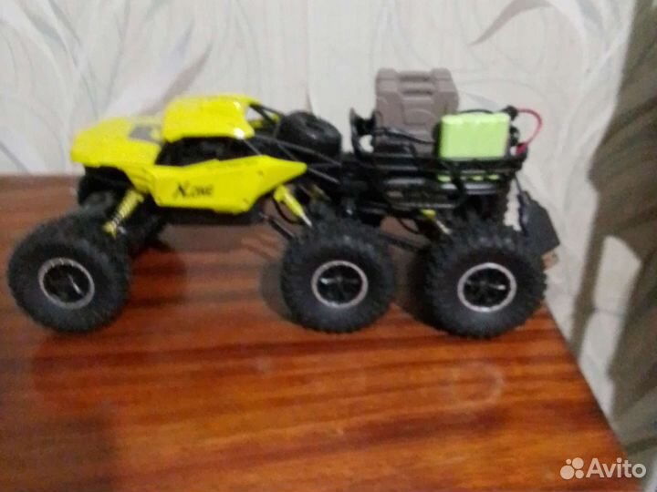 Машинка на пульте управления для ребенка