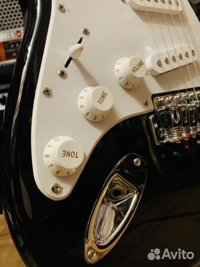 Леворукая Электрогитара Stratocaster