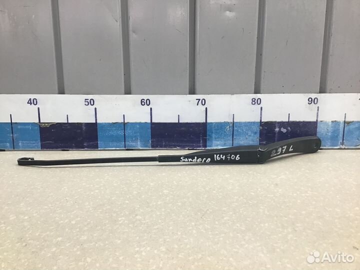 Поводок стеклоочистителя передний левый Renault Sa