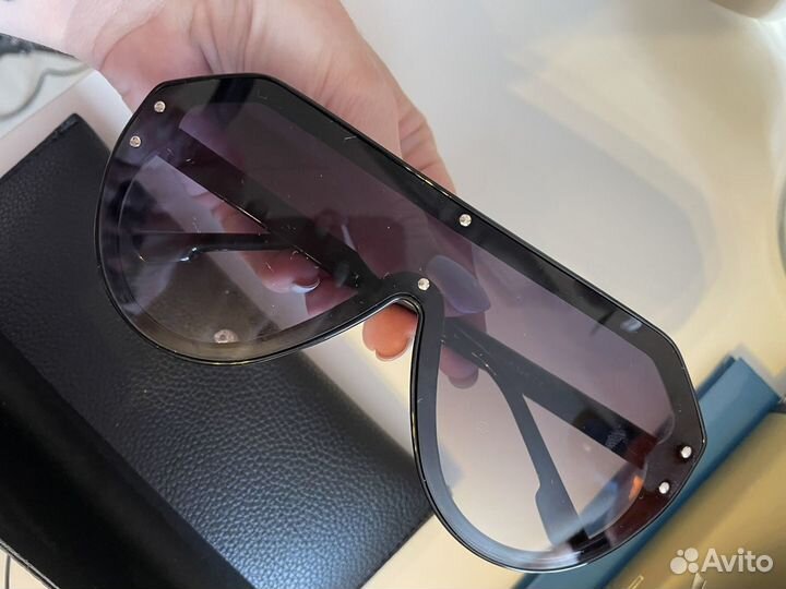 Солнцезащитные очки унисекс