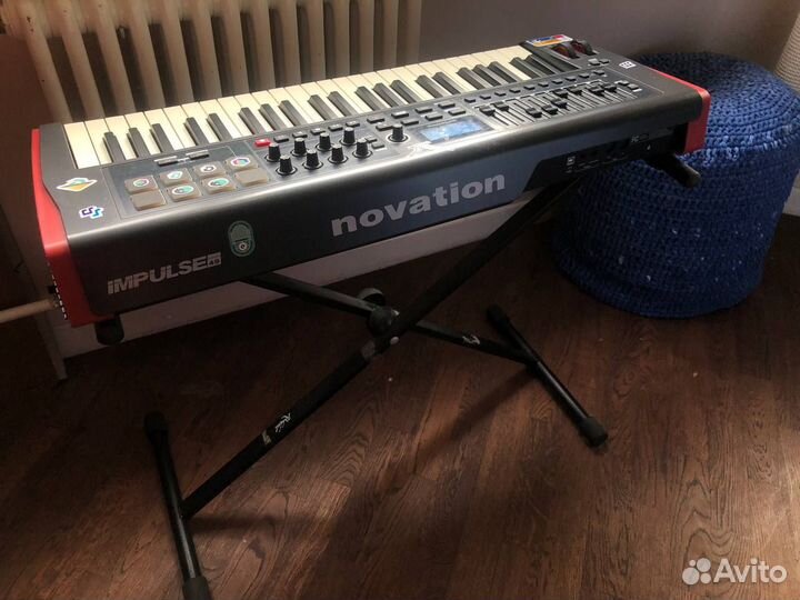 Novation Impulse 49 + X стойка бесплатно