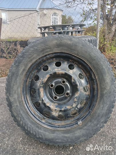 Nokian Tyres Hakkapeliitta 9 185/65 R15