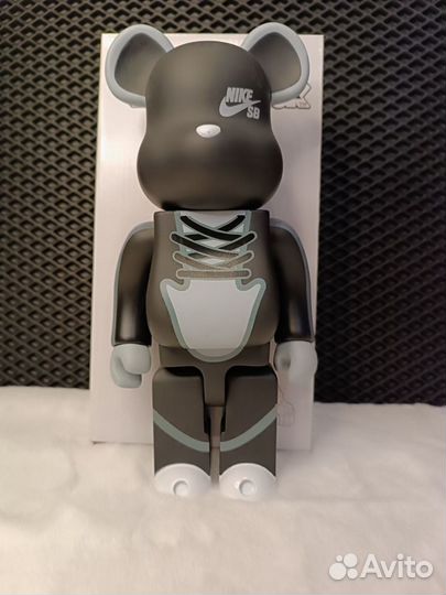 Мишки Bearbrick Nike