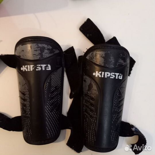 Щитки футбольные детские