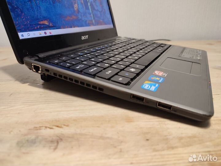 Быстрый ноутбук Acer i3