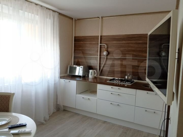 3-к. квартира, 86 м², 8/10 эт.