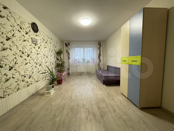 Комната 18 м² в 4-к., 4/16 эт.