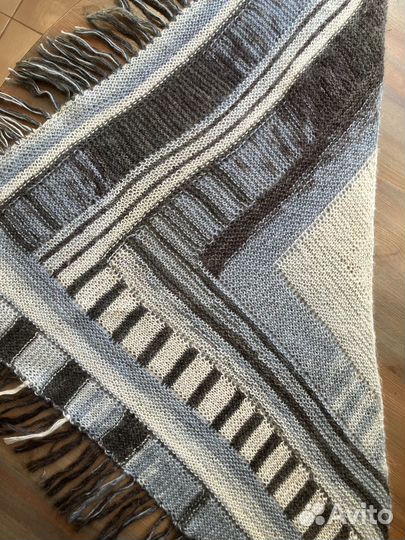 Бактус. Шаль. Косынка