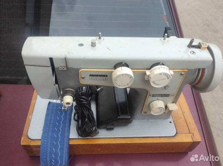 Швейная машина Подольск 142