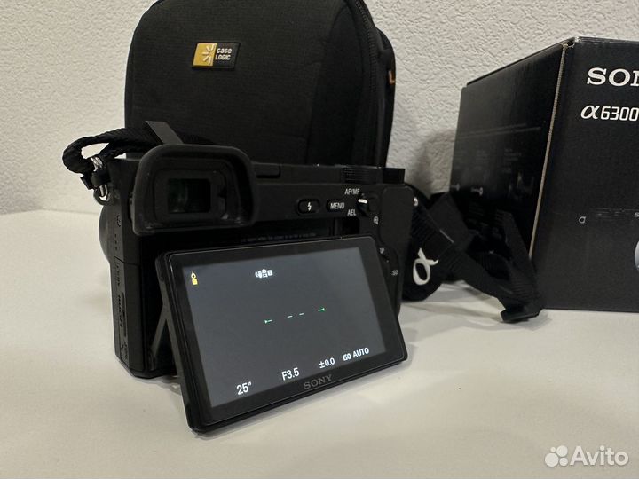 Sony a6300 kit 16-50 + сумка и карта памяти