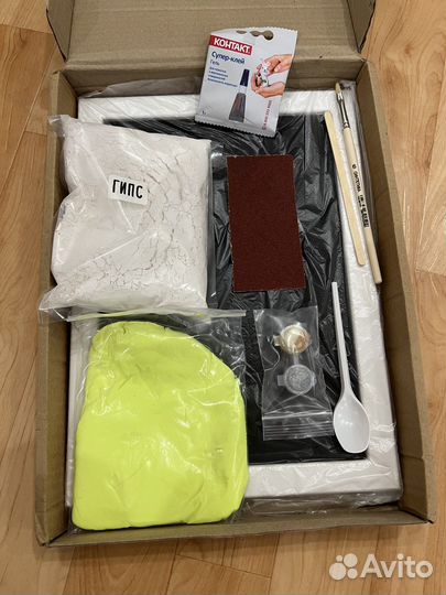 Киндер след / гипсовая фигура / слепок