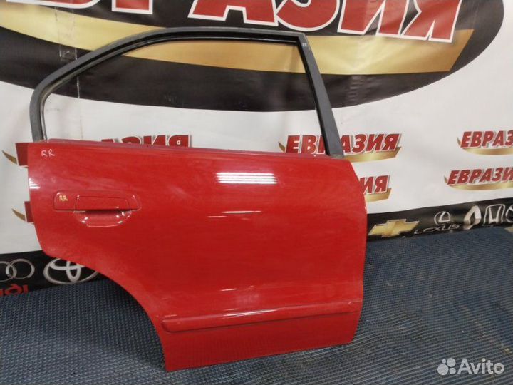 Дверь боковая задняя правая Mitsubishi Galant EA1A