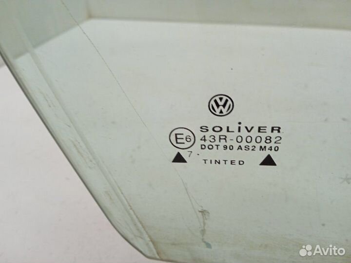Стекло двери передней правой Volkswagen Passat B5