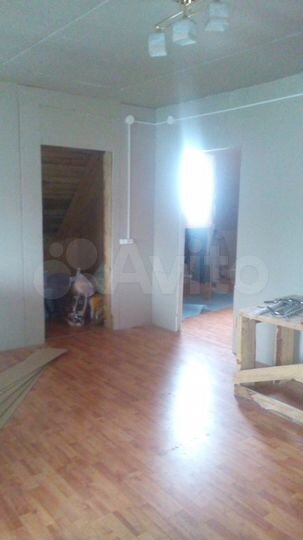 Коттедж 180 м² на участке 10,8 сот.