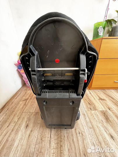 Детское автокресло от 9 до 25 кг поворотное