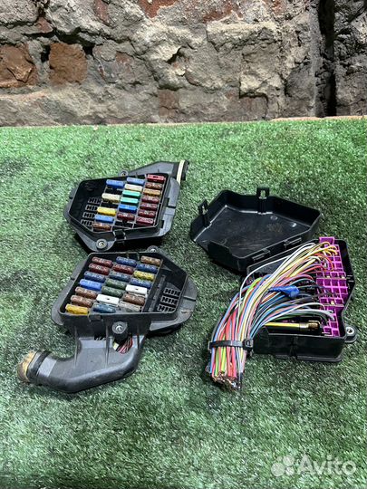 Блок предохранителей для Audi 100c4(45)