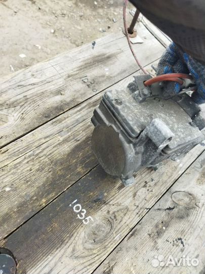 Компрессор кондиционера Lexus Ls600Hl UVF46