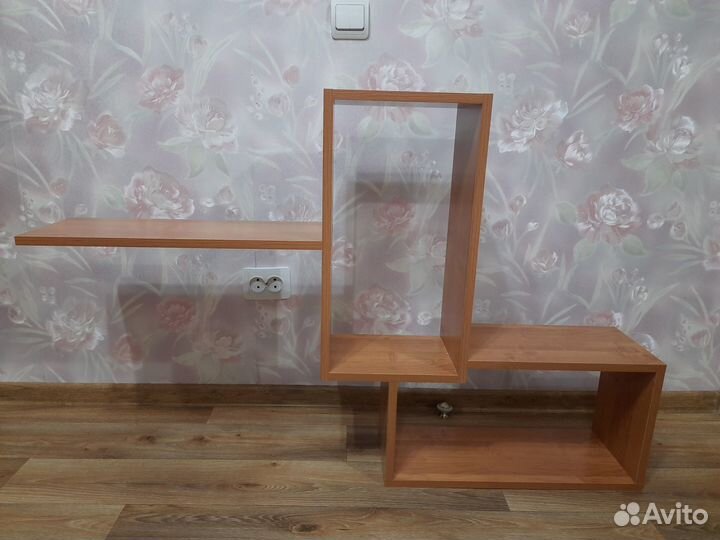 Полка настенная навесная бу