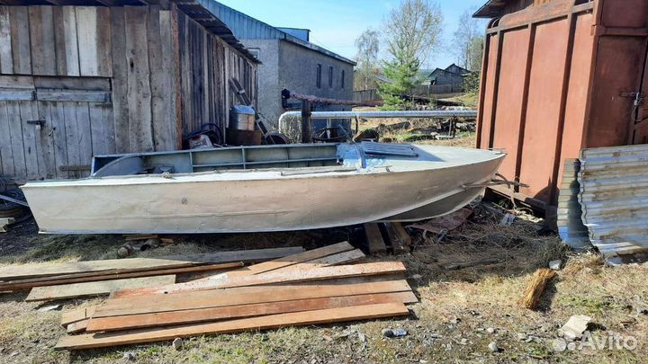 Лодка прогресс 4