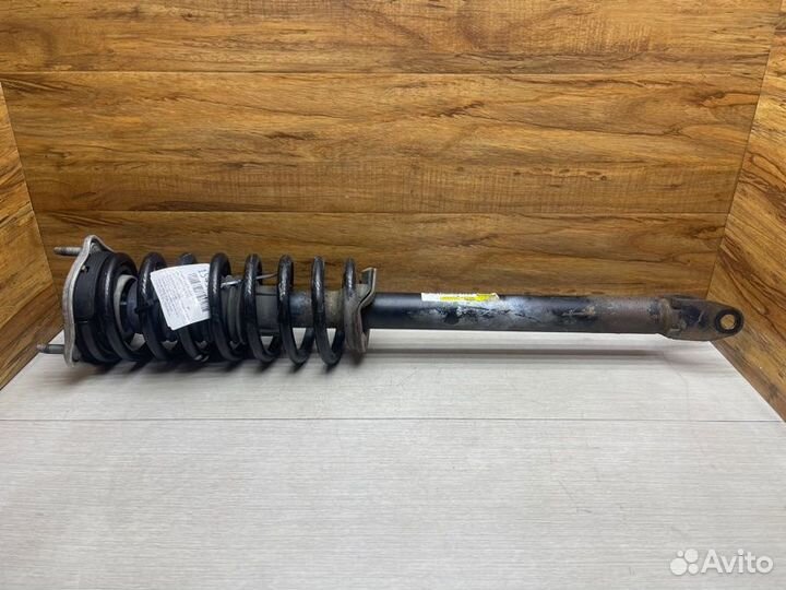 Амортизатор подвески передний Mercedes C-Class