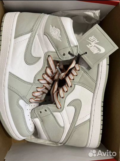 Женские Кроссовки Air Jordan 1 high og seafoam