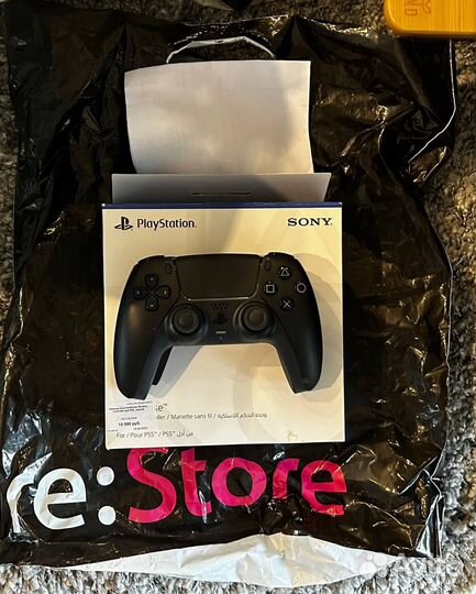 Геймпад и Зарядная станция (комплект)