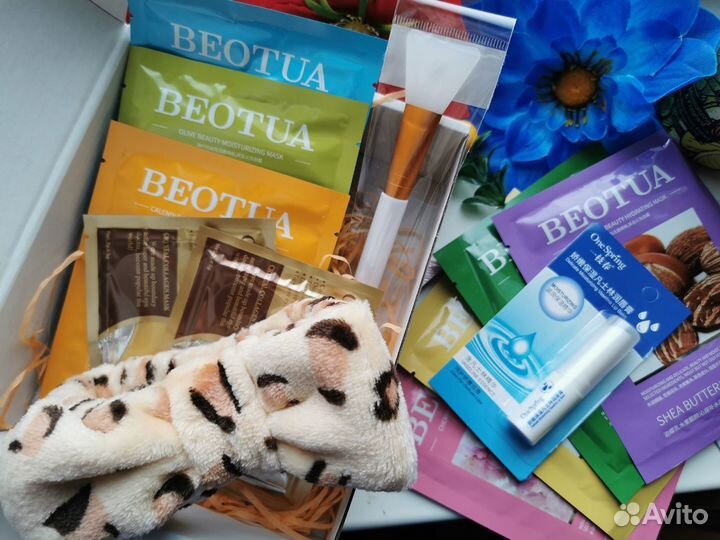 Подарочный косметический набор KKW, Kylie