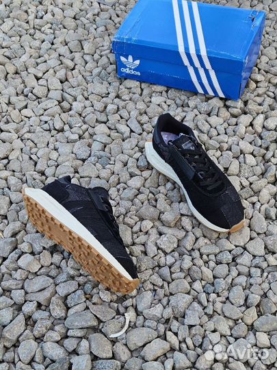 Кроссовки Adidas Retropy новые