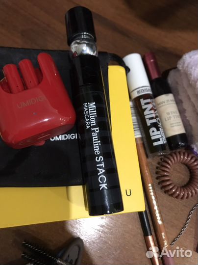 Набор косметики аксессуаров бонус наушники