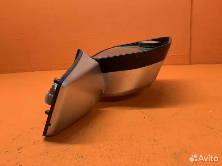 Зеркало заднего вида правое Toyota Fj Cruiser 4.0