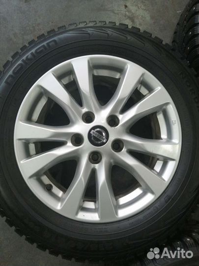 Зимние колёса Nissan 215/60/16 Nokian