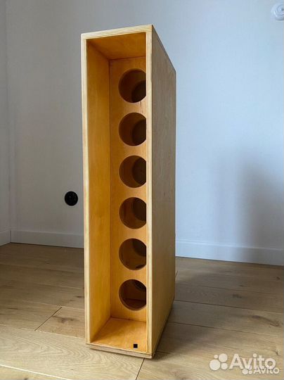 Стеллаж для бутылок / винный стеллаж