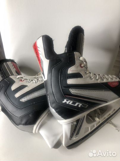 Хоккейные коньки