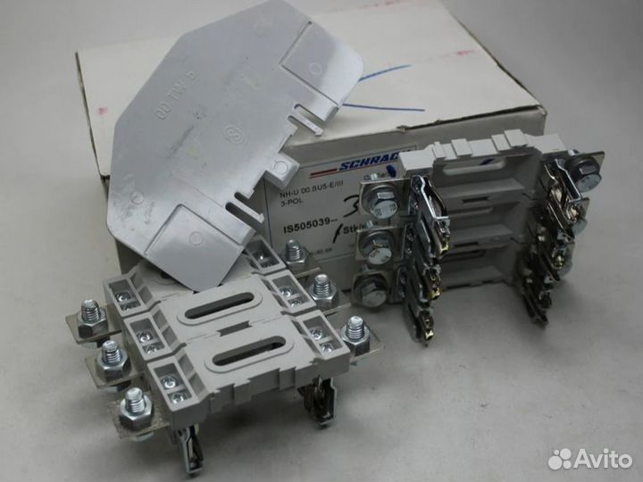 14 шт IS505039 Основание для предохраниетелей Schr