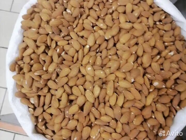 Мендаль очищенный 500г